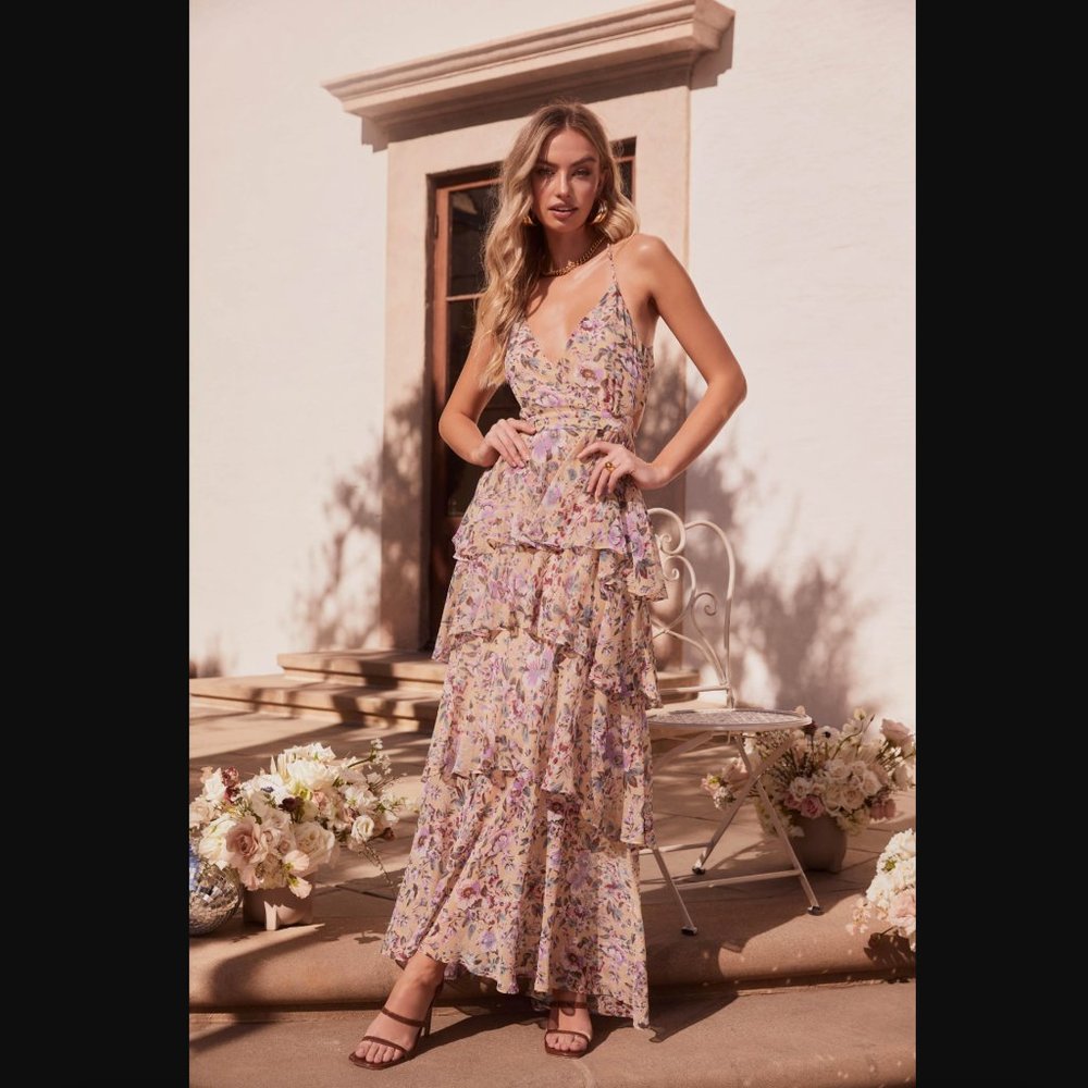 ASTR The Label Rosana Tiered Floral Dress NWT